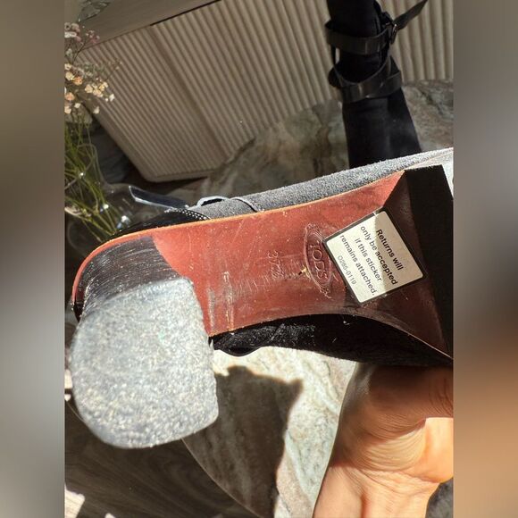 Tod’s black suede leathered wrap around strap chunky heel ankle boots size 7 - Picture 5 of 9